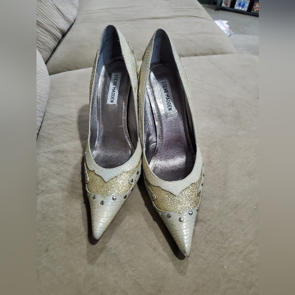 Steve Madden Women's Heels in Gold and Cream
